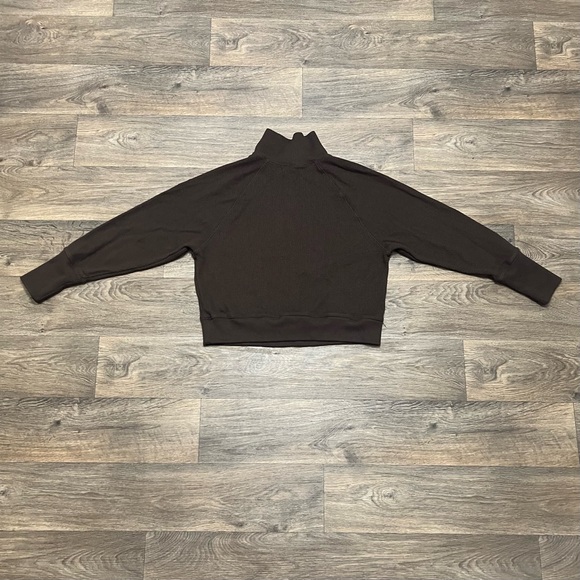 ALO Waffle Weekend Escape Mock Neck Long Sleeve Size Large Espresso Brown - Picture 9 of 12